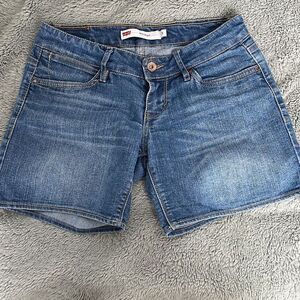 Levi's Juniors Midi Short Jean Denim Casual Summer Pockets Medium Wash Size 3‎